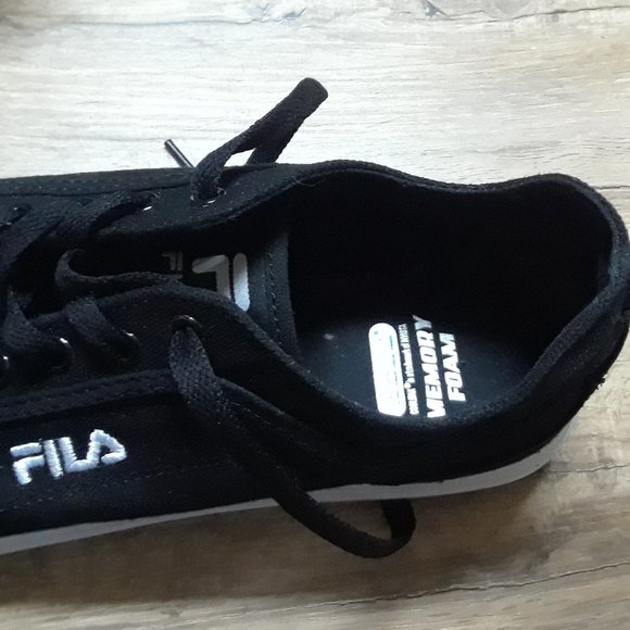 FILA Sneakers - Picture 9 of 11